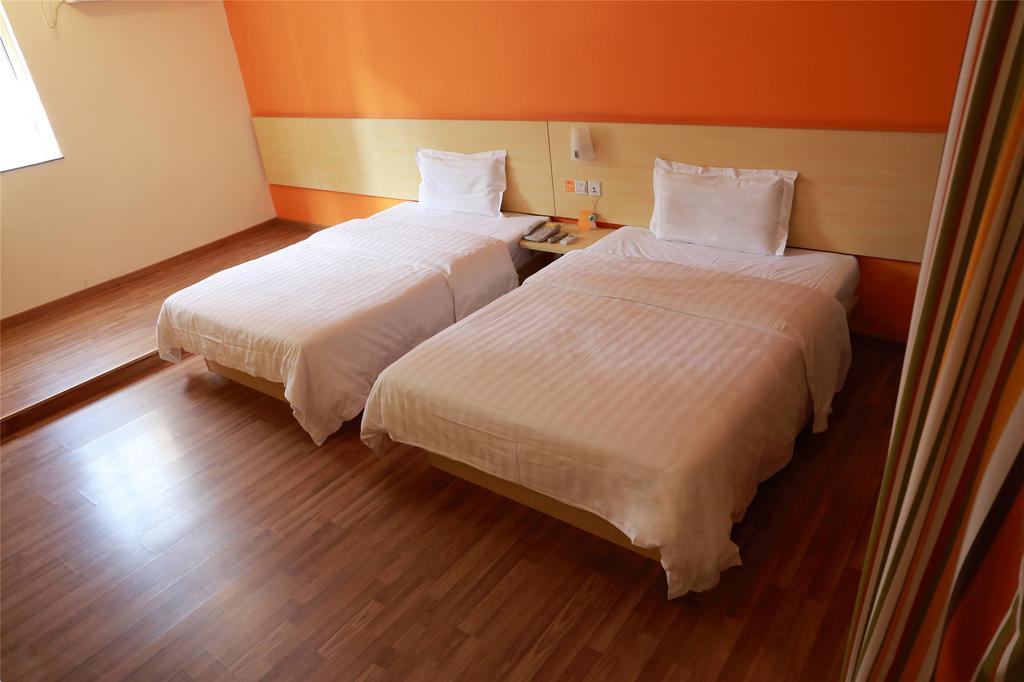 7Days Inn Lanzhou Yongchang Road Номер фото