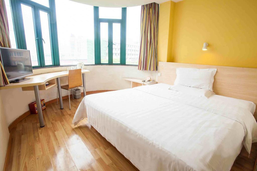7Days Inn Lanzhou Yongchang Road Номер фото